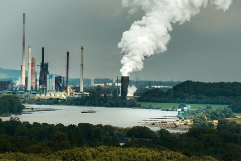Carbon footprint in the DPP: which method to choose?