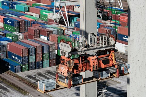 One data set, two regimes: a single DPP for the EU and China