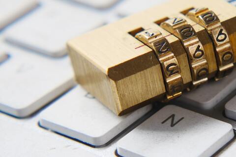 Niềm tin vượt thời gian của sản phẩm: Chữ ký và chứng chỉ trong DPP